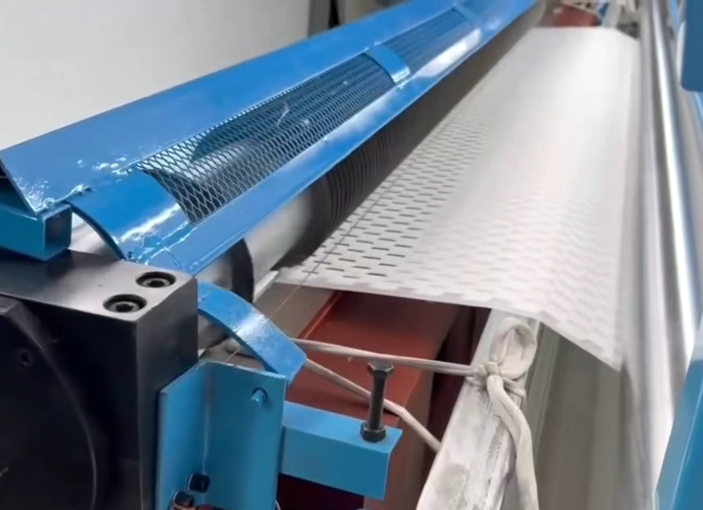 Top 10 Advantages of Using a Textile Singeing Machine in Fabric Processing