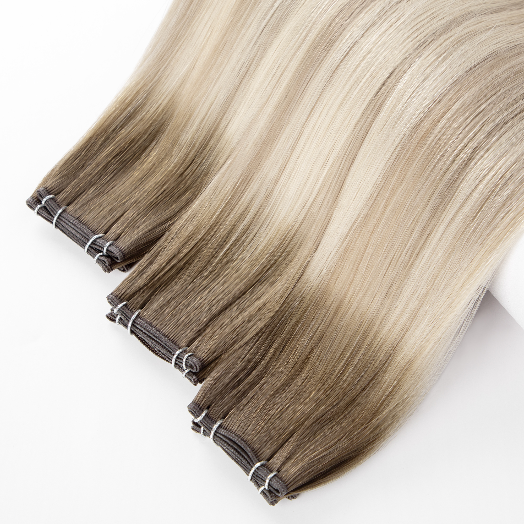 Buitengewone looks met haarverlengingen van mensenhaar