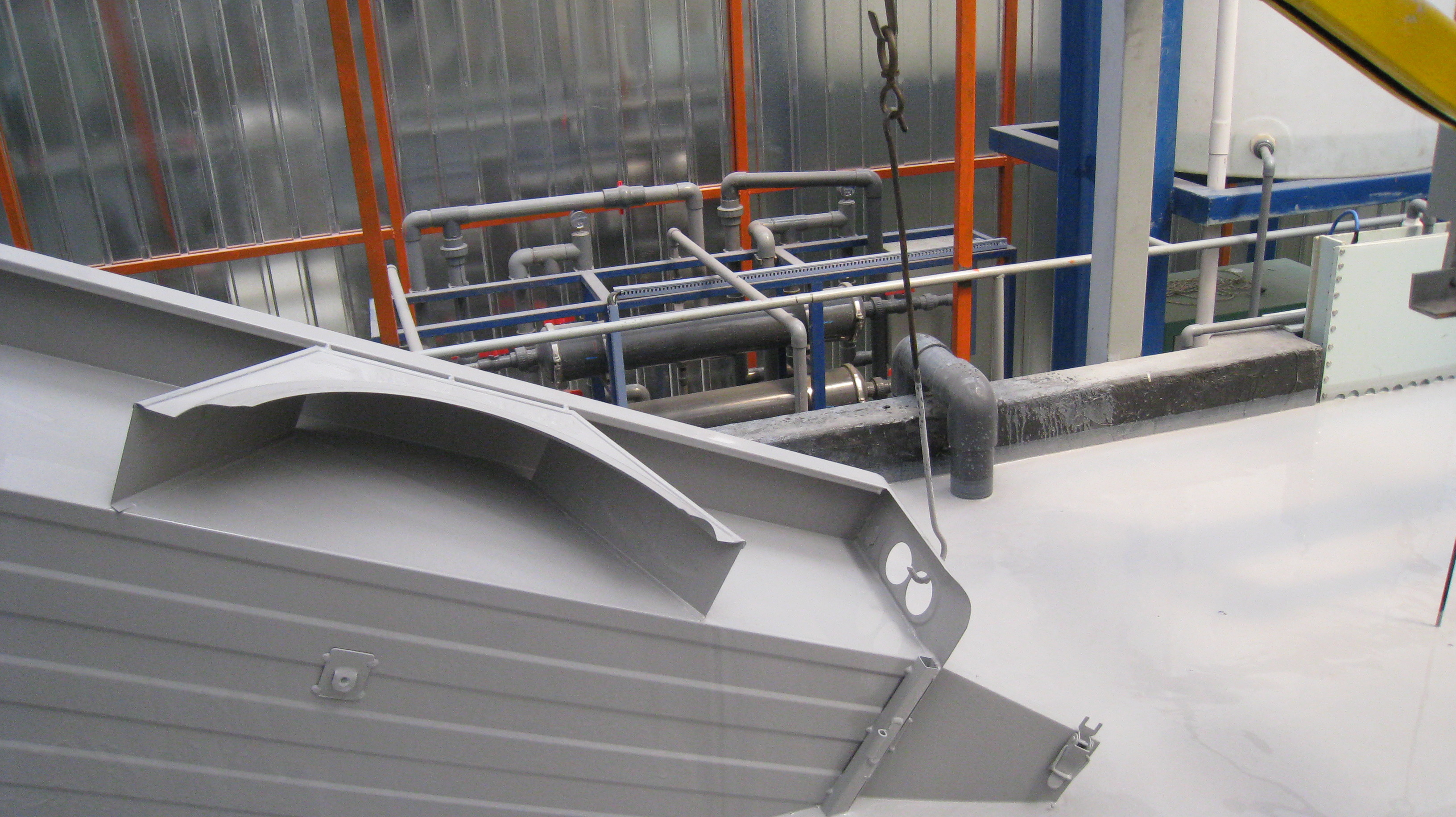 Motorcycle carriage cathodic electro-coating line