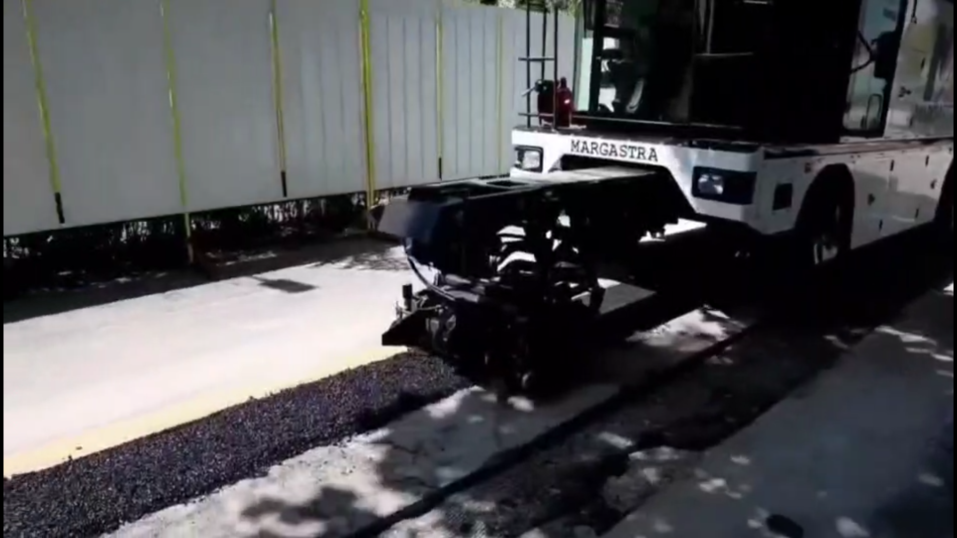 Pothole patcher