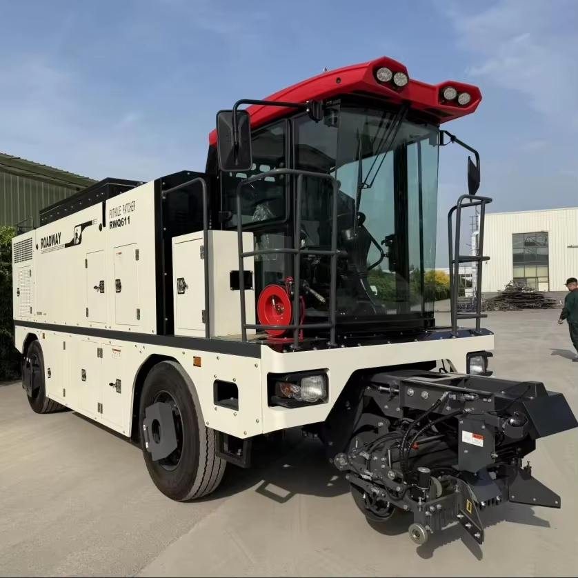 Maximizing Efficiency in Concrete Work with the ROADWAY Laser Screed (Boom Type)