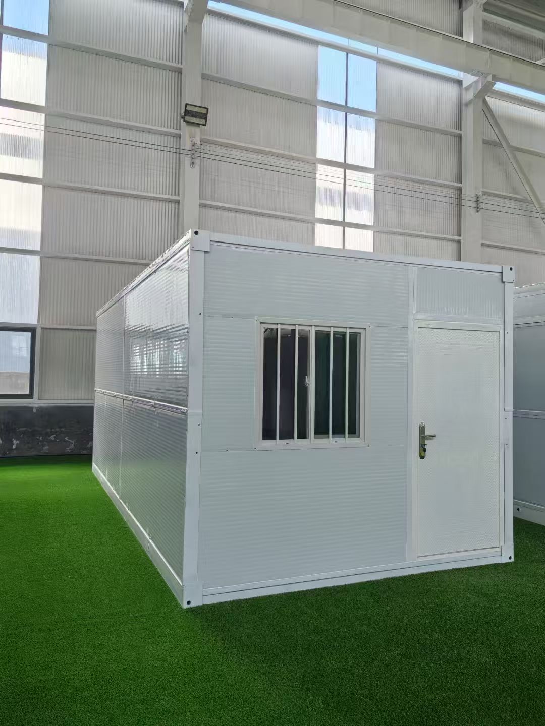 Flat Packed Mobile Steel Cabin | 20ft Quick Assembly Collapsible Container for Portable Office & Site Accommodation