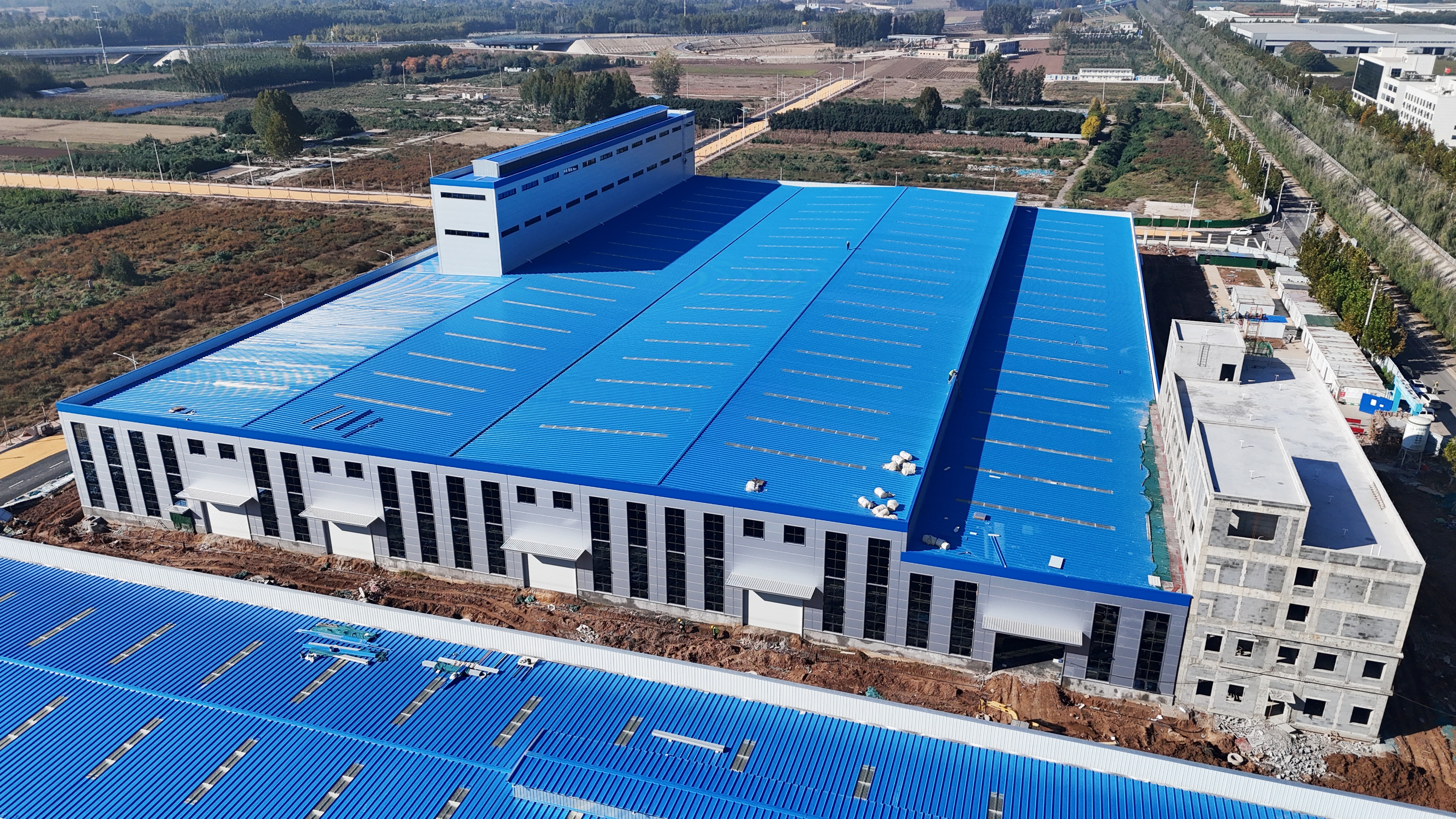 Solutiones Comprehensivae pro Aedificiis Industrialibus Metallicis