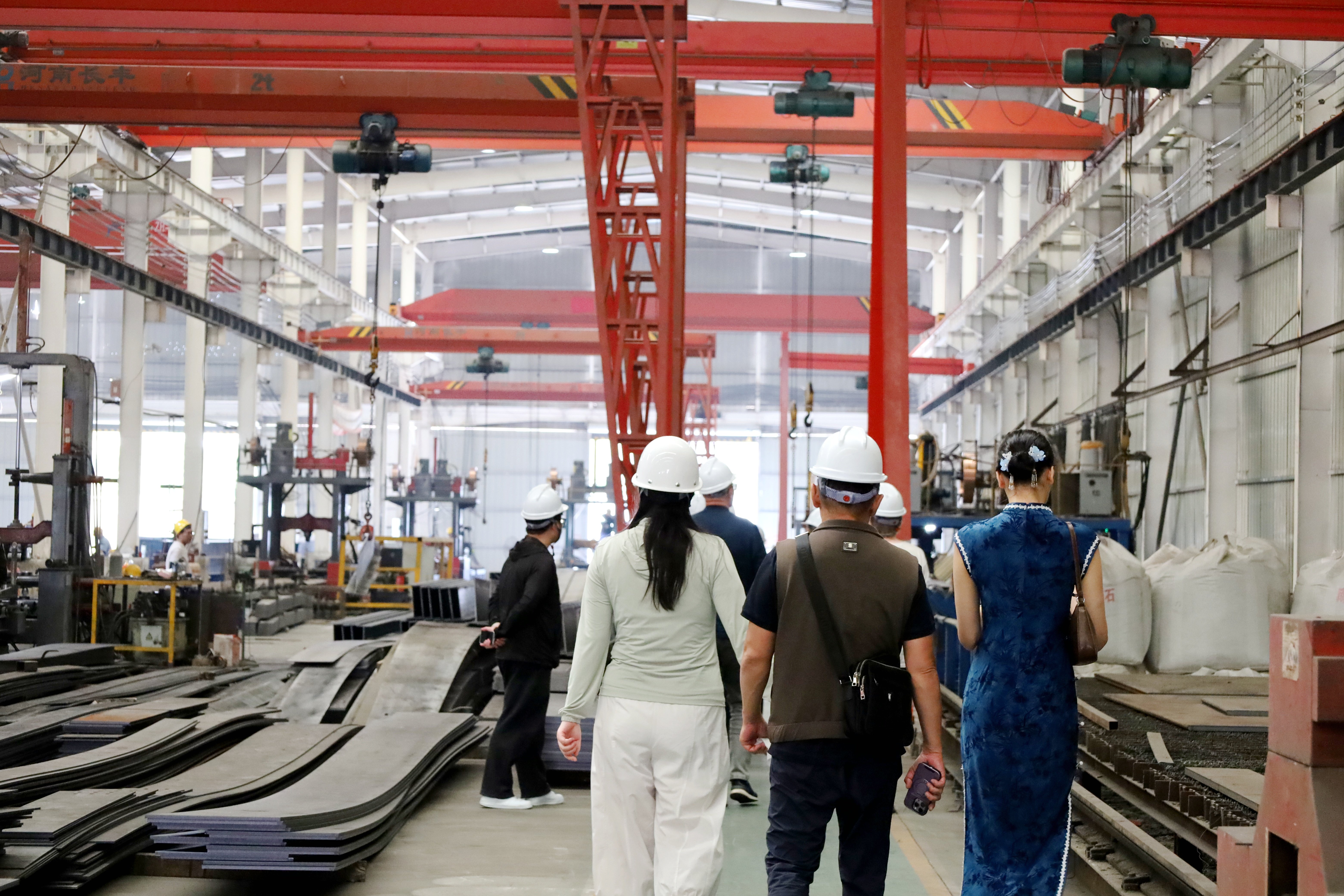 kyrgyzstan-clients-visit-weilan-factory.JPG