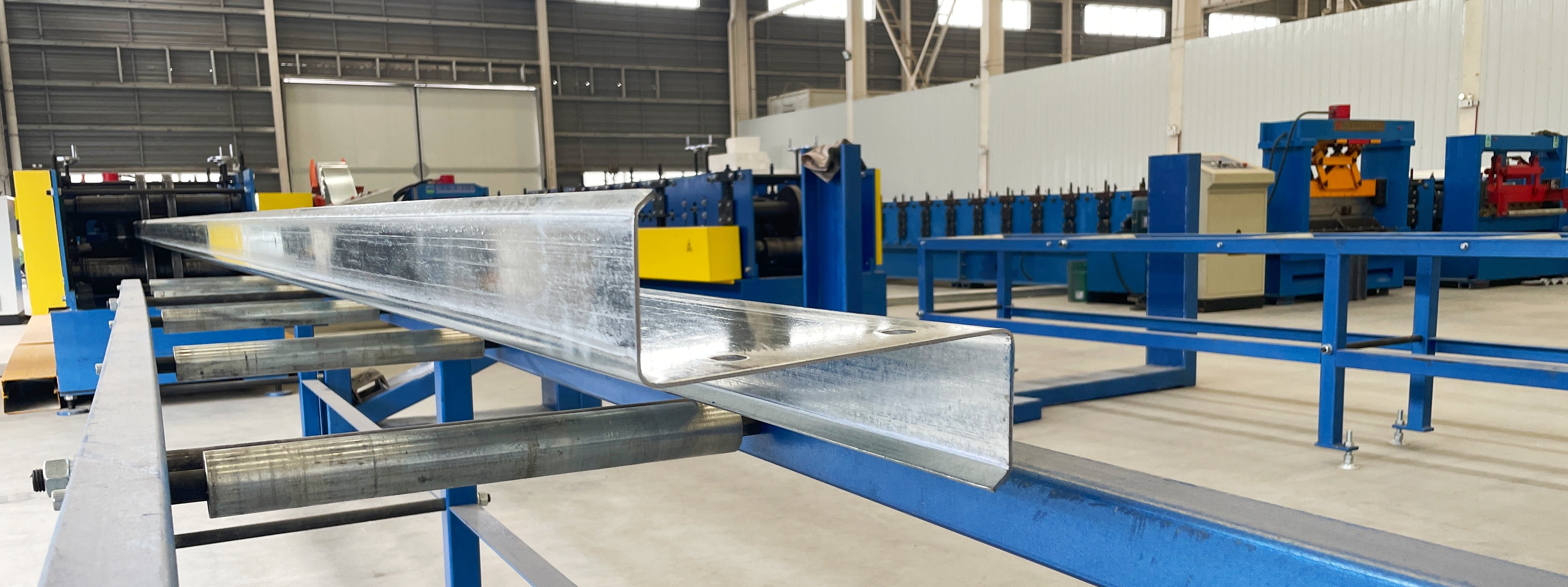 prefabricated steel structure factory .jpg