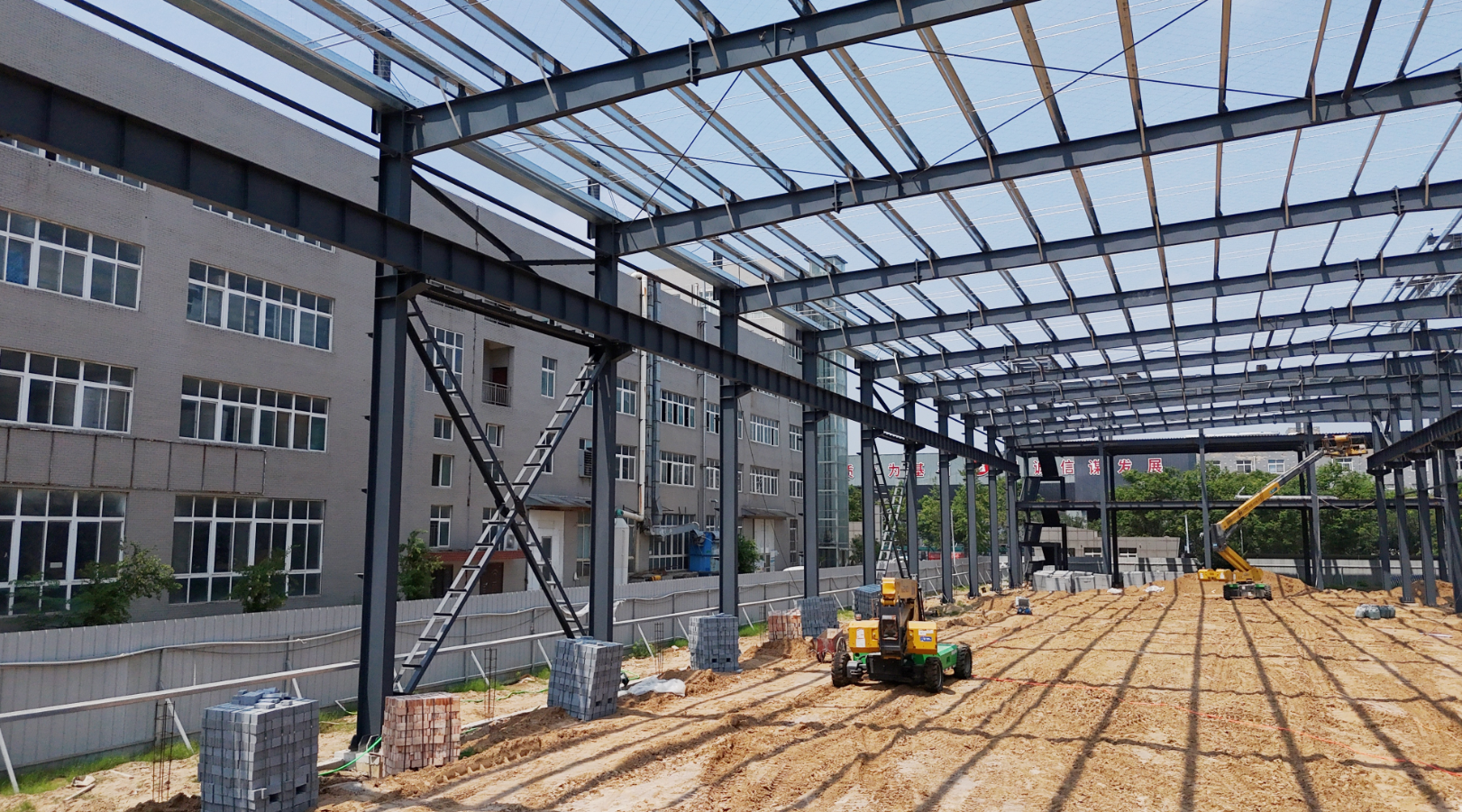 How Does a Steel Frame Structure Provide Stability and Strength?
