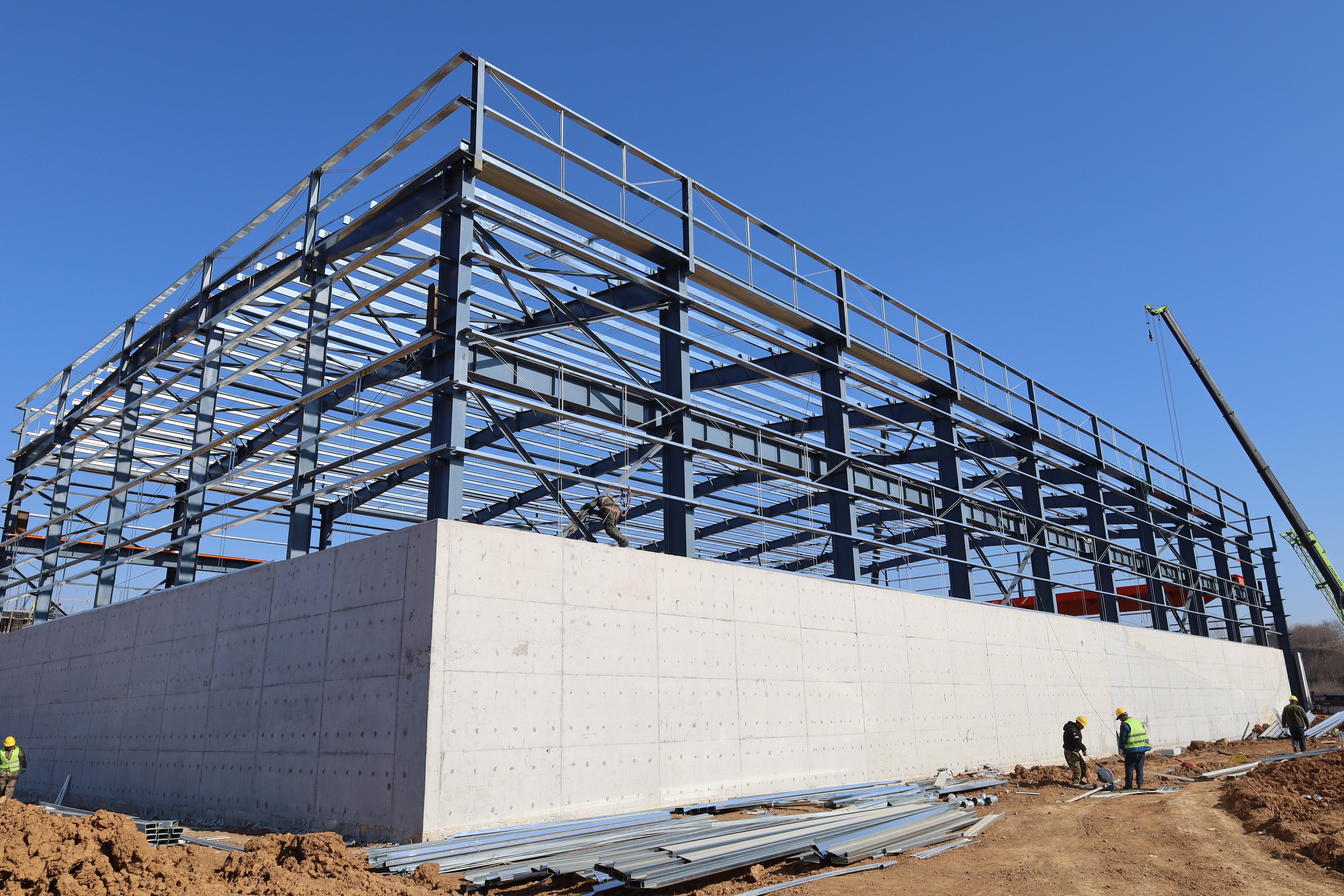 Key Components and Design Considerations for Industrial Steel Structure Workshops