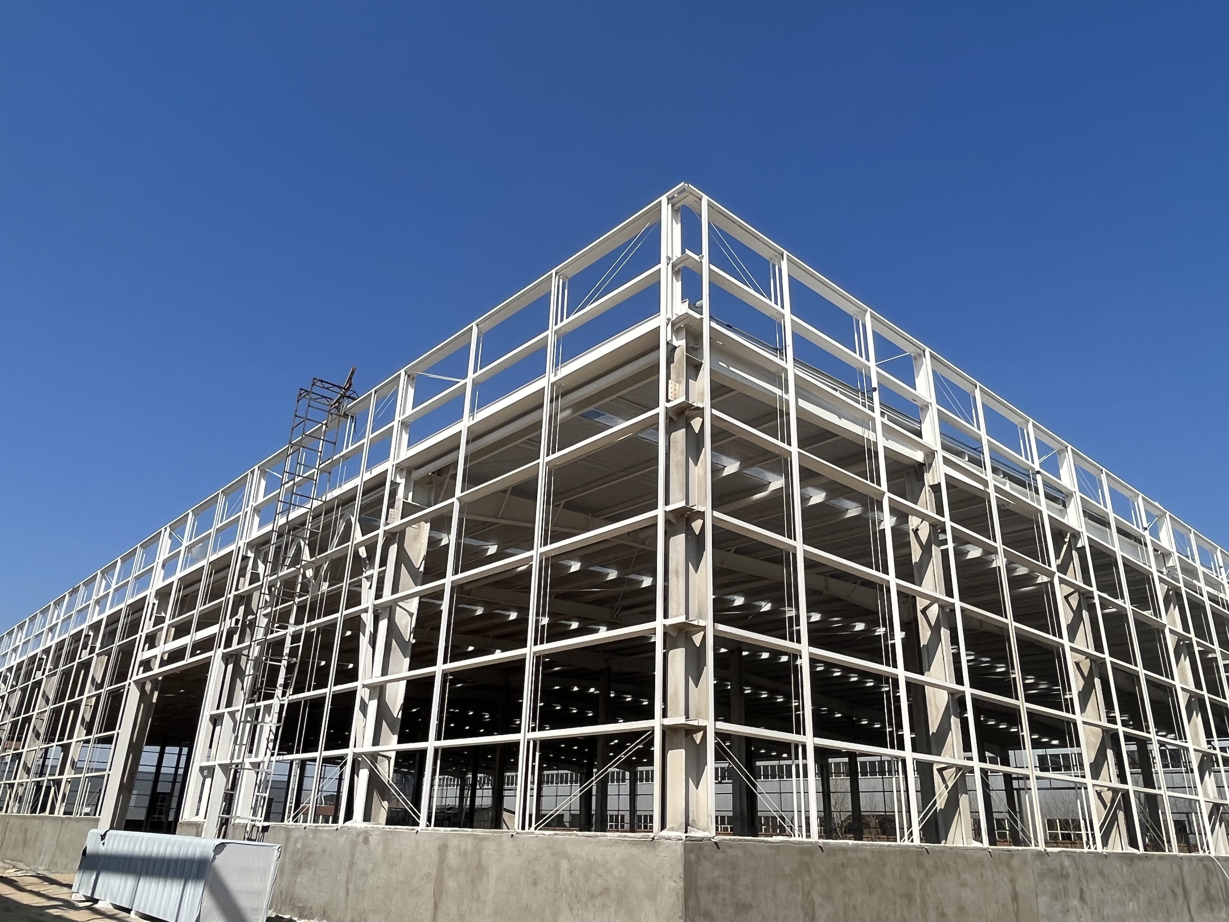 Qu'est-ce qu'un bâtiment à structure en acier ? Un guide complet