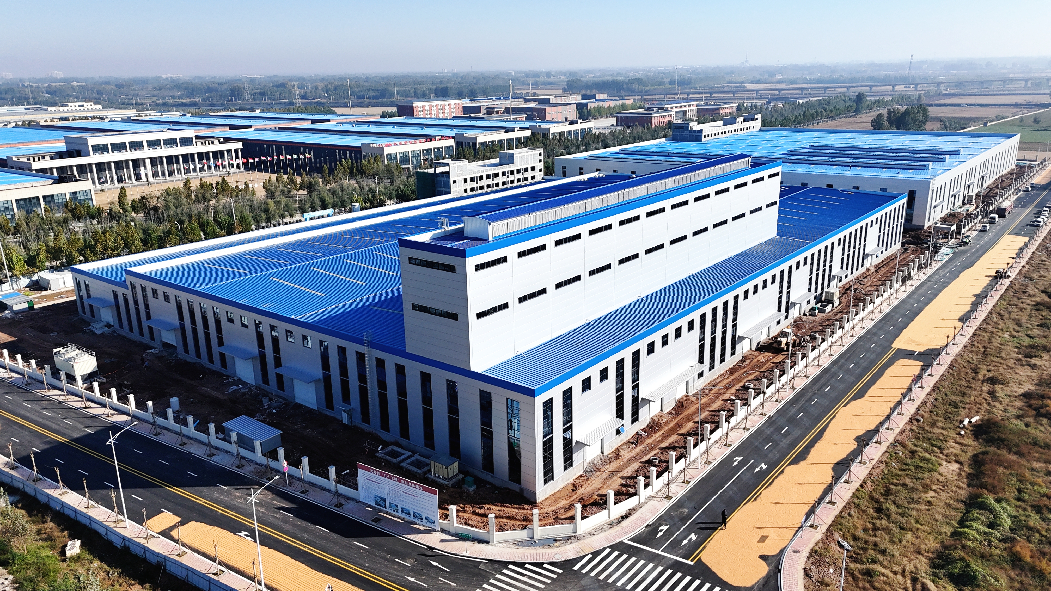 Solutiones Fabricationis Exhaustivae pro Officinis