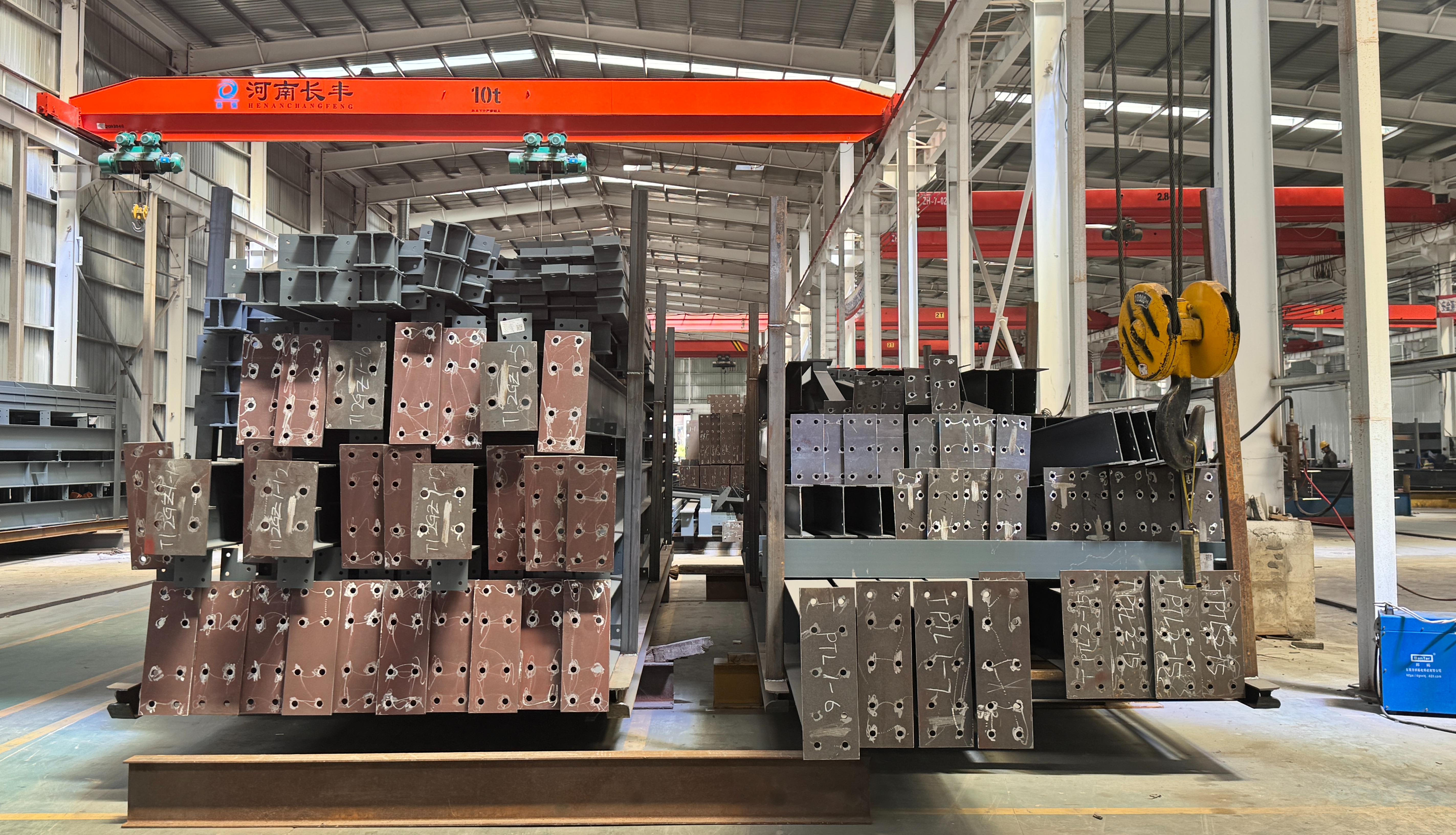 fabricated steel members in factory .jpg