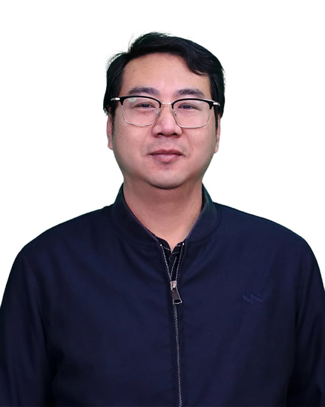 about-team-item-img-3