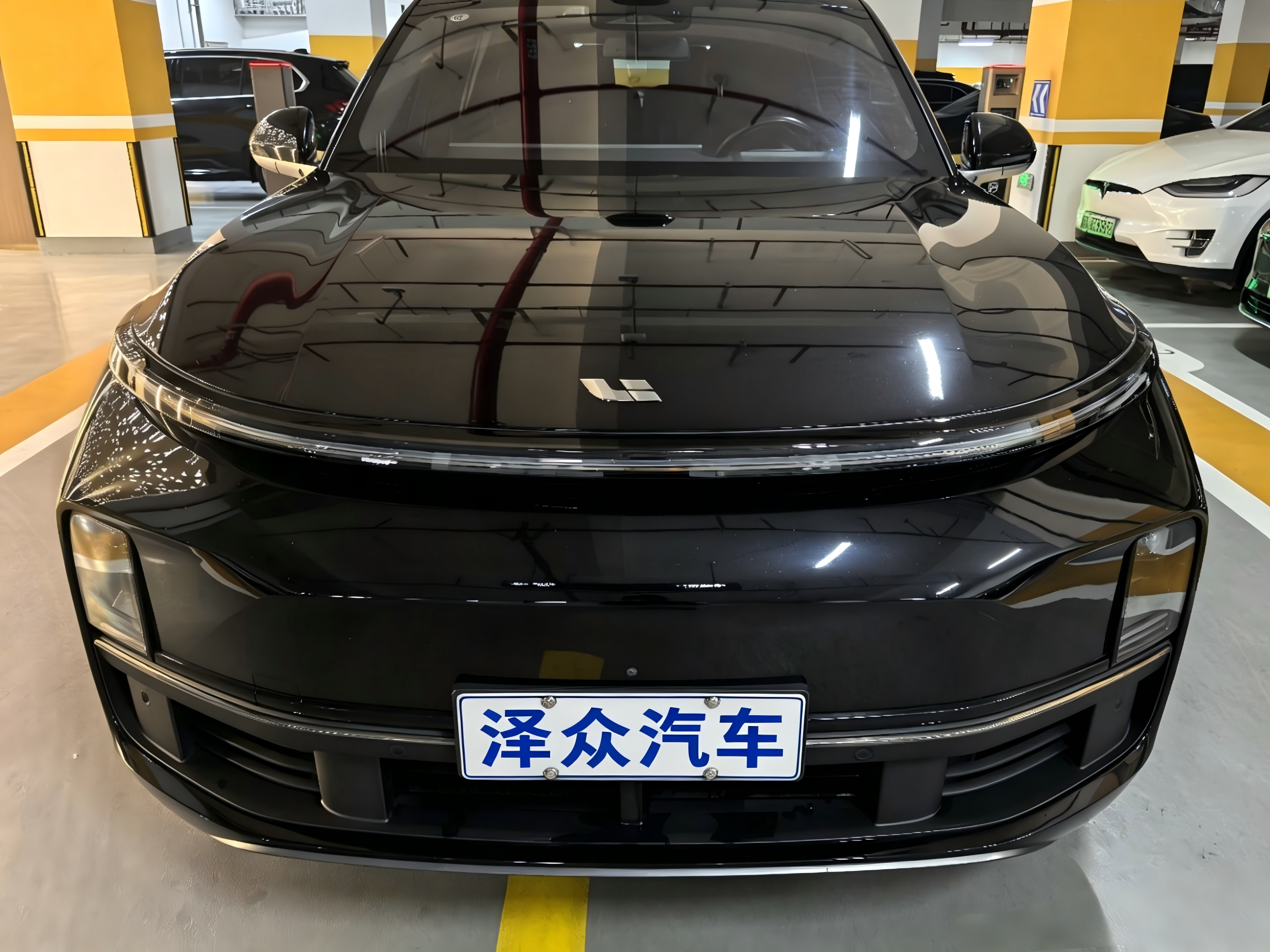 Used Li Auto L9 2022 Max with 99,000 km (Approx. 61,500 miles)