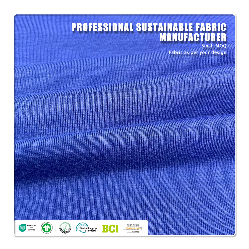 Tissu jersey simple en polyester recyclé (RPET), élastique dans les quatre sens, anti-peluches et absorbant l’humidité, composé de 93 % de polyester recyclé et de 7 % d’élasthanne, pour robes