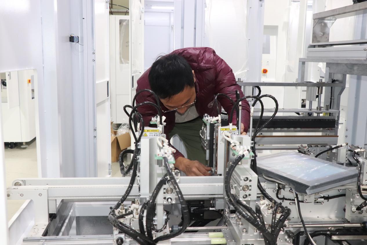 Corner cutting and film coating machine: intelligent packaging solution for modern production lines