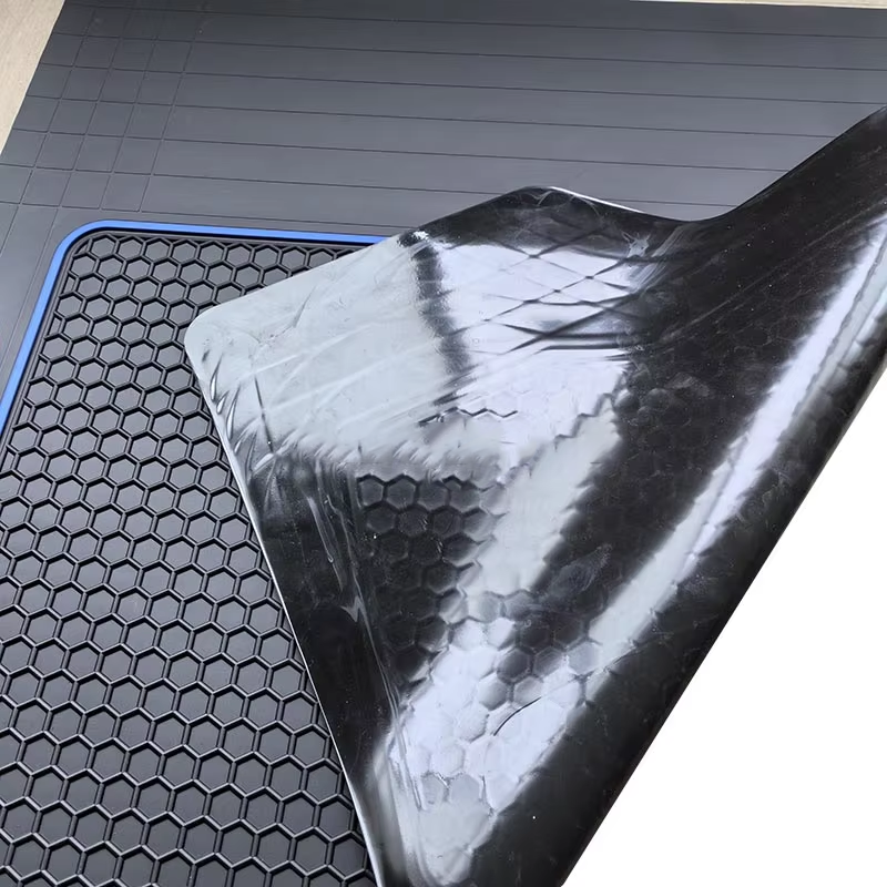 Durable rubber material used for universal car trunk mat