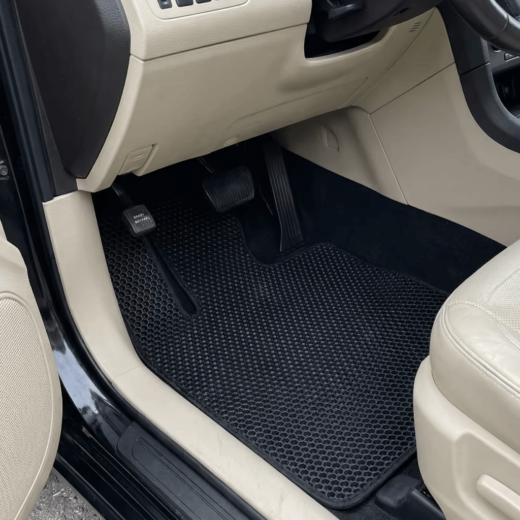 AT5023 PVC Car Floor Mat Roll Material - Honeycomb Texture