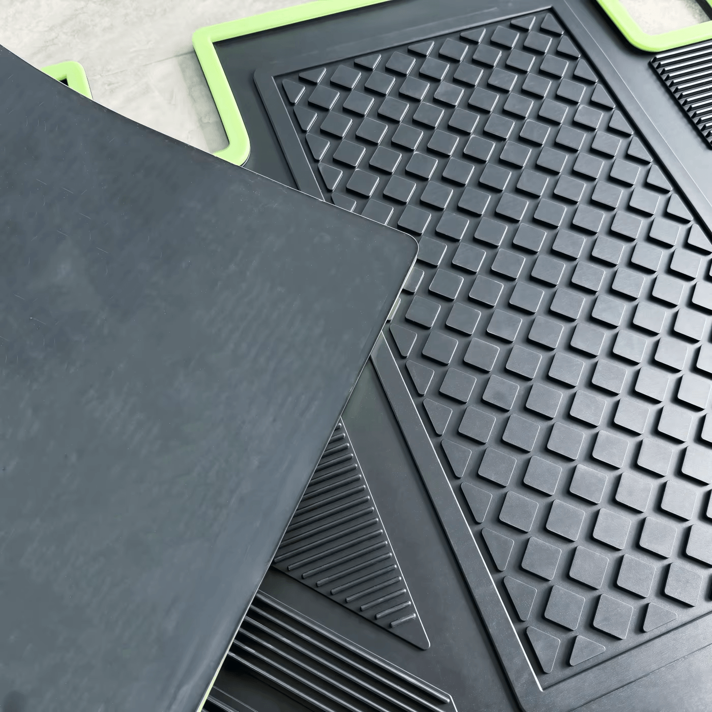 Anti-slip backing design of Tesla Model 3 rubber floor mats