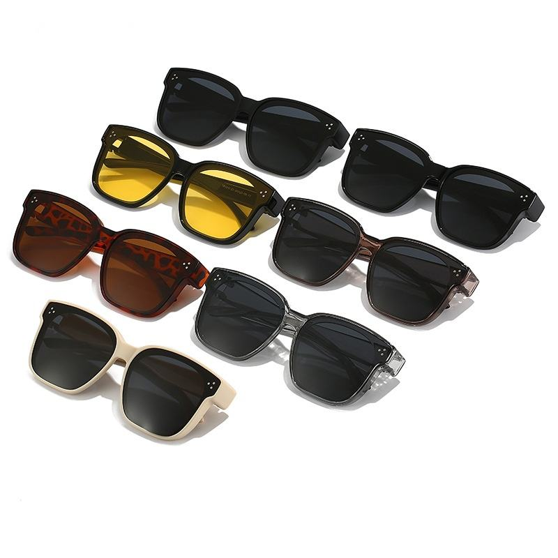 Dropshipping Cermin Mata Hitam Cermin Mata Gaya Liputan untuk Letak Di Dalam Bingkai Cermin Mata Berkutub Lensa Retro Fesyen Logo Tonal Cermin Mata Tempahan