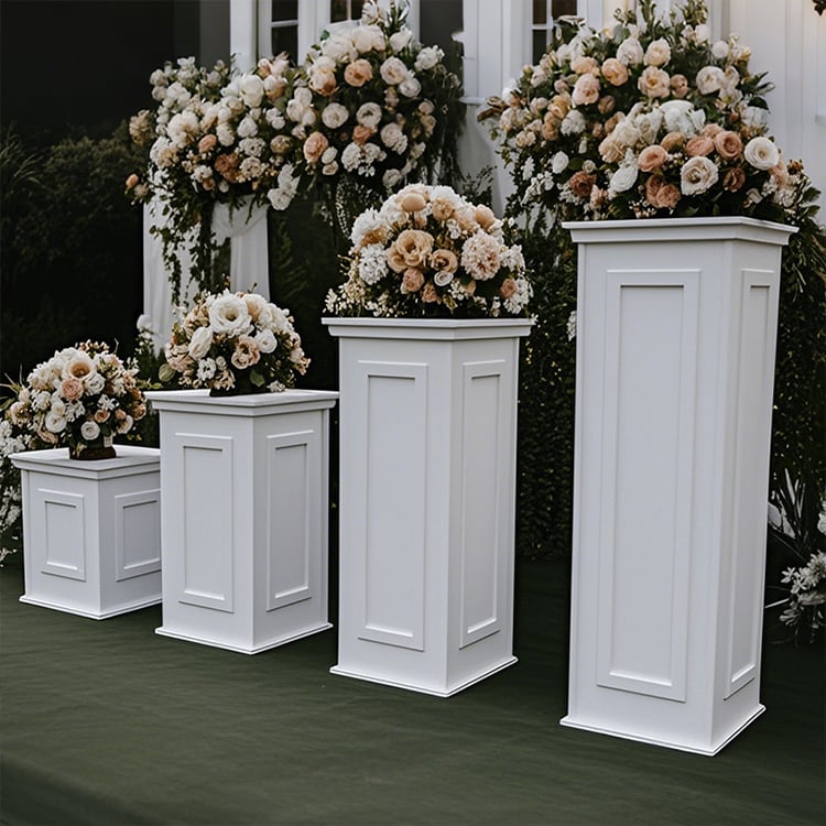 Colonne romaine carrée blanche en décoratif PVC