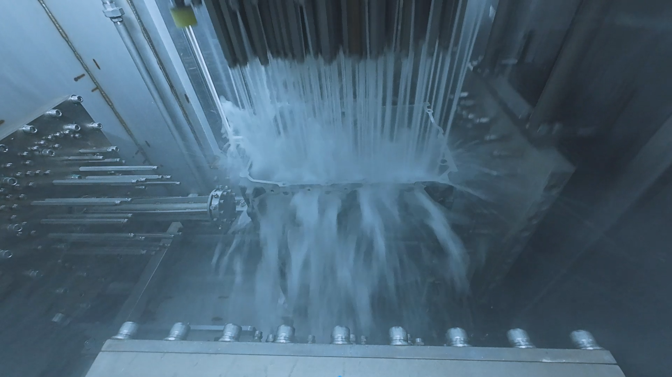 How to Determine Cleaning Temperature: Ambient vs. Heated Cleaning in Industrial Applications