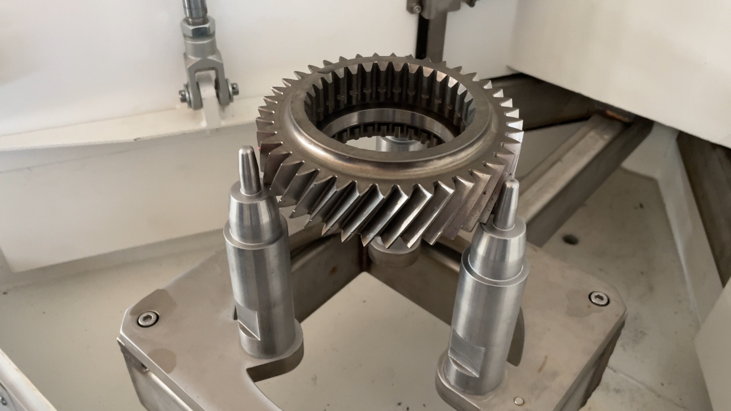 New Energy Vehicle Shaft & Gear Cleaning Machine: 75-Second Cycle Time and ≤2.5 mg Cleanliness