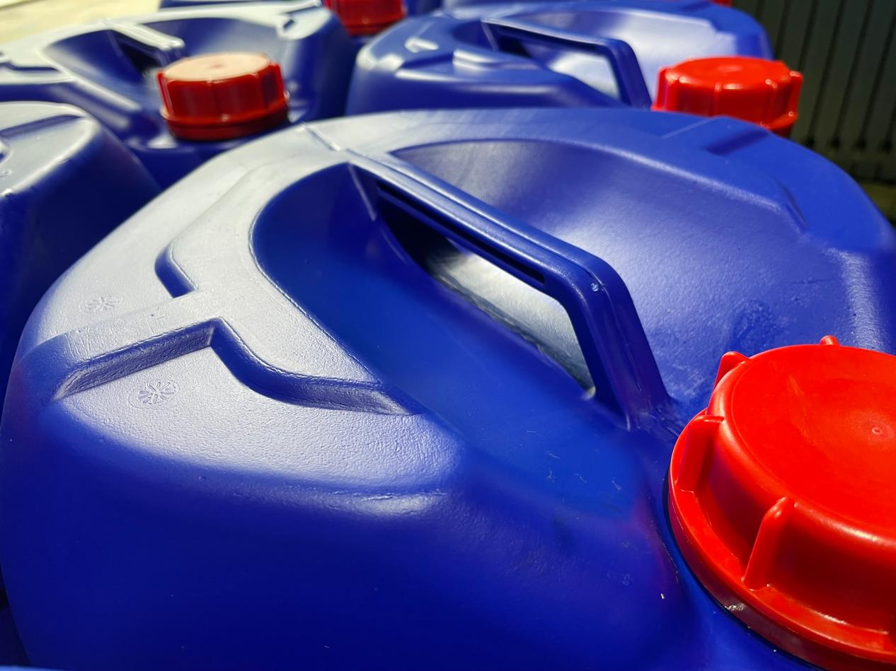 How to Select the Right Cleaning Detergent for Metal Parts?