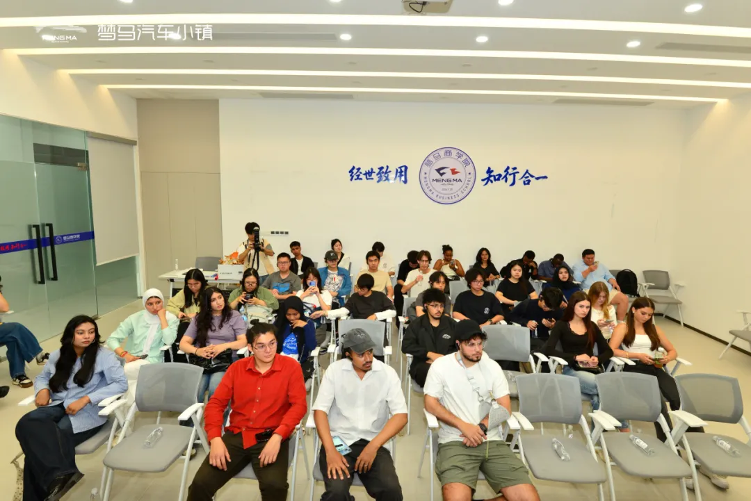 BRICS Students Explore Electric Vehicles and Automotive Trade at Mengma Auto Town (2).webp