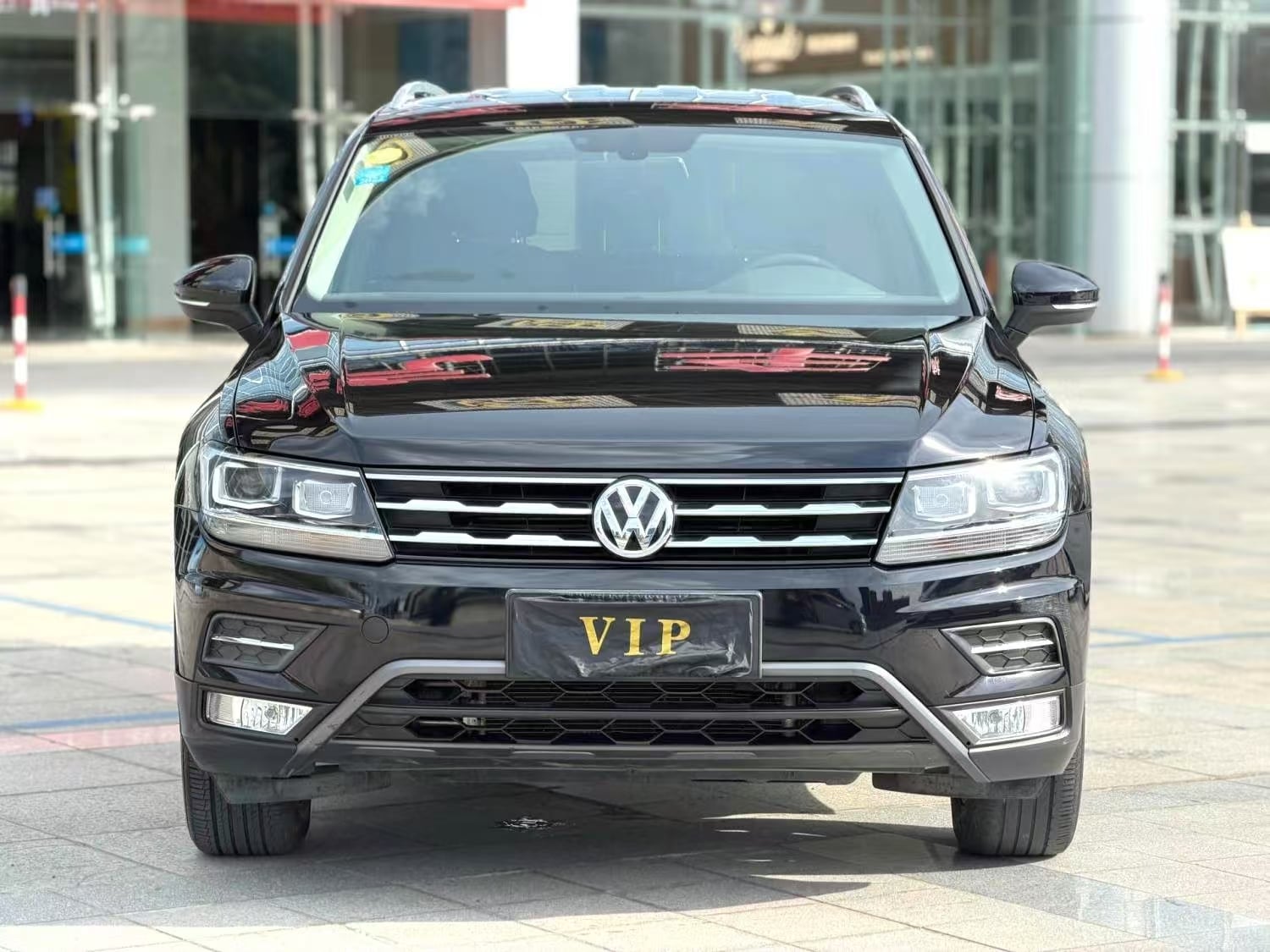 Volkswagen 2018 Tiguan L