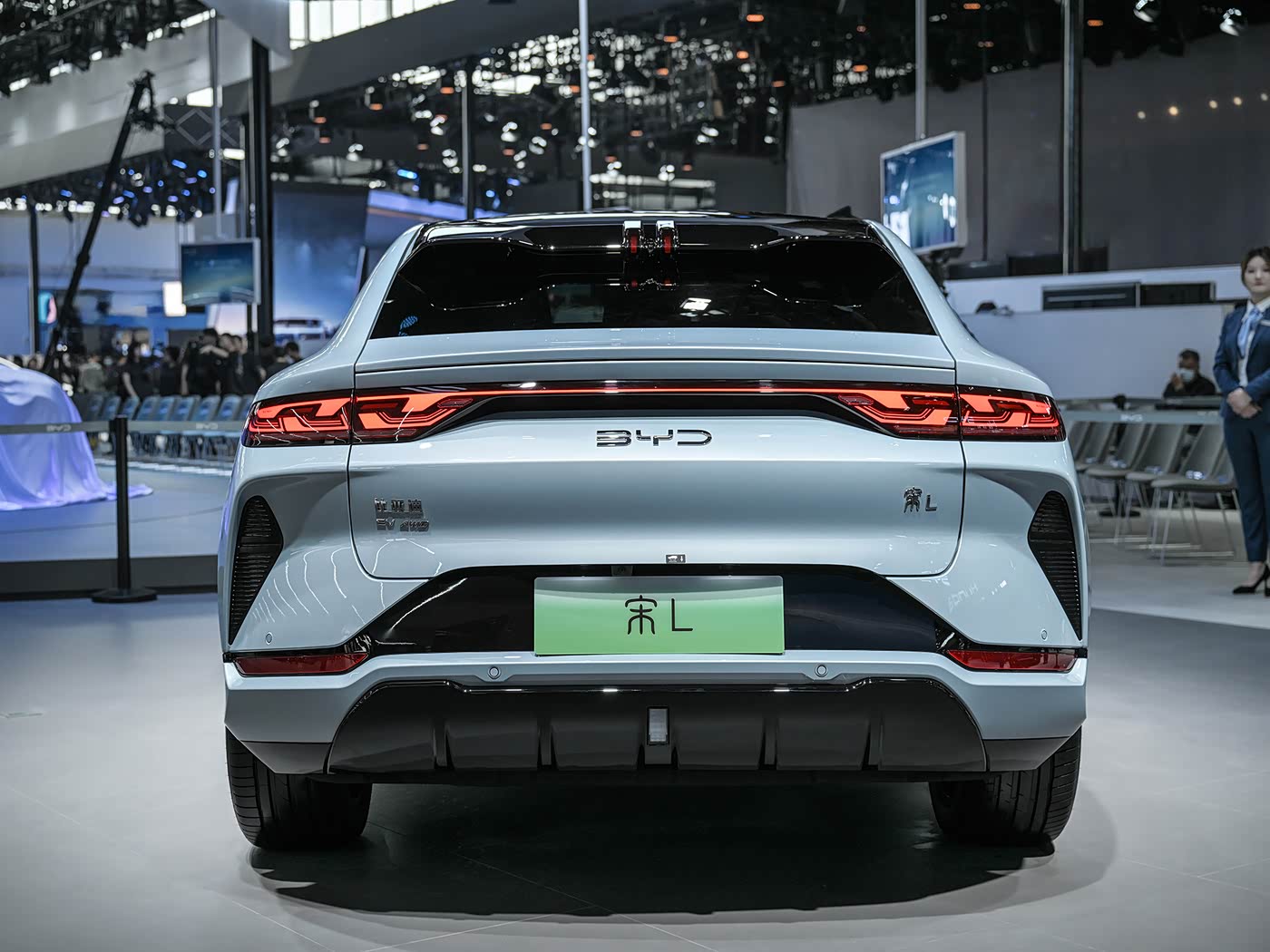 ماذا يجب فعله عندما تعرض سيارات BYD أضواء تحذير البطارية؟