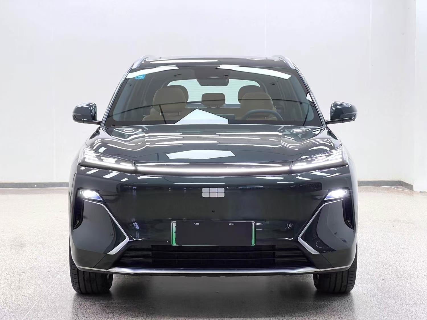 Geely 2025 Galaxy L7 
