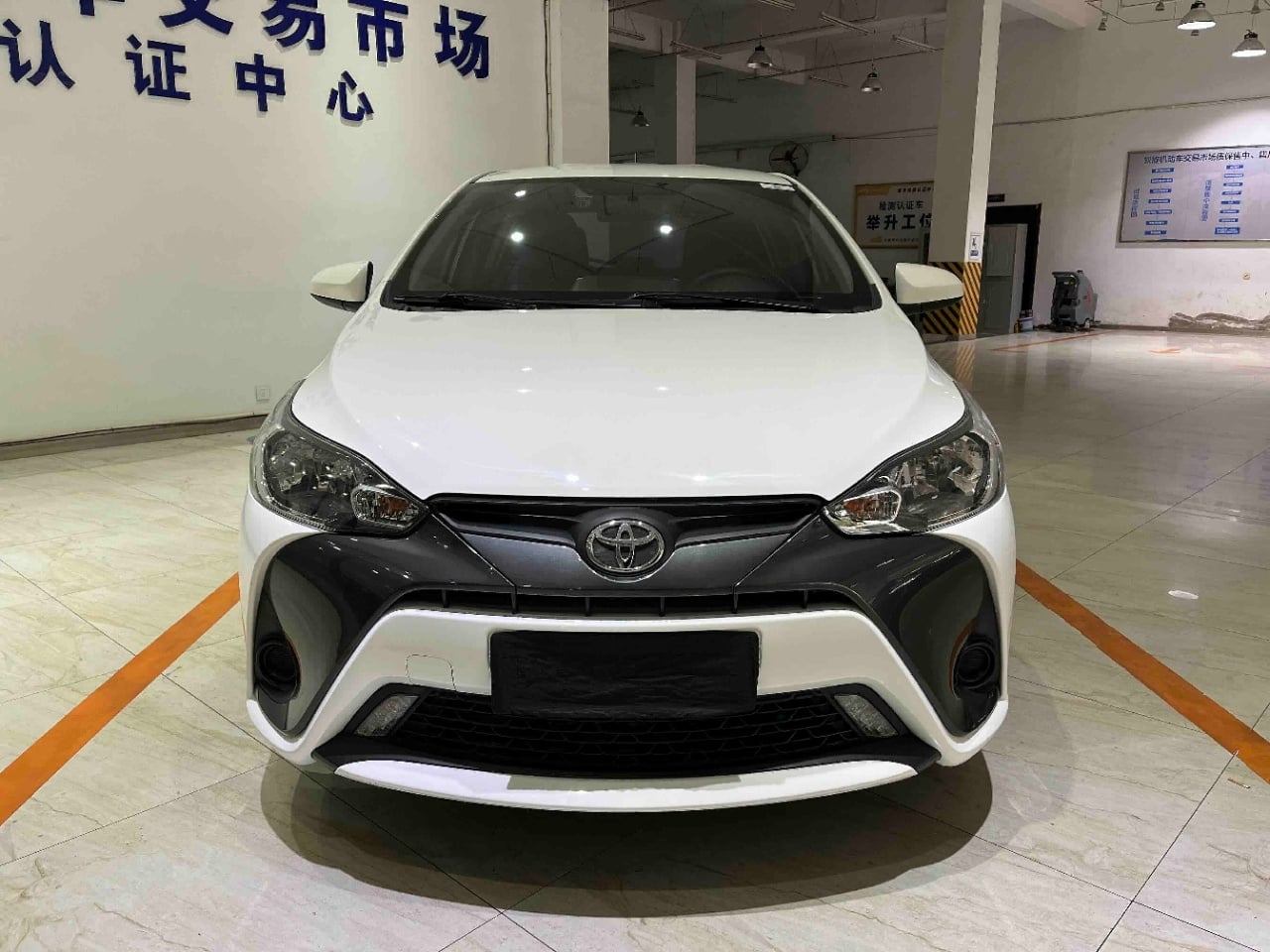 Toyota YARiS L Liva 2022