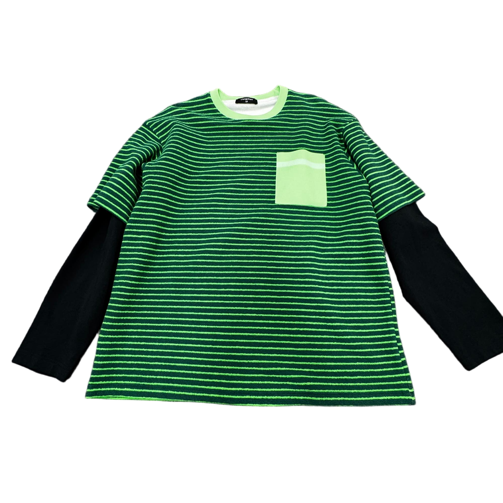 How does heavy weight t shirt offer better structure and durability than?