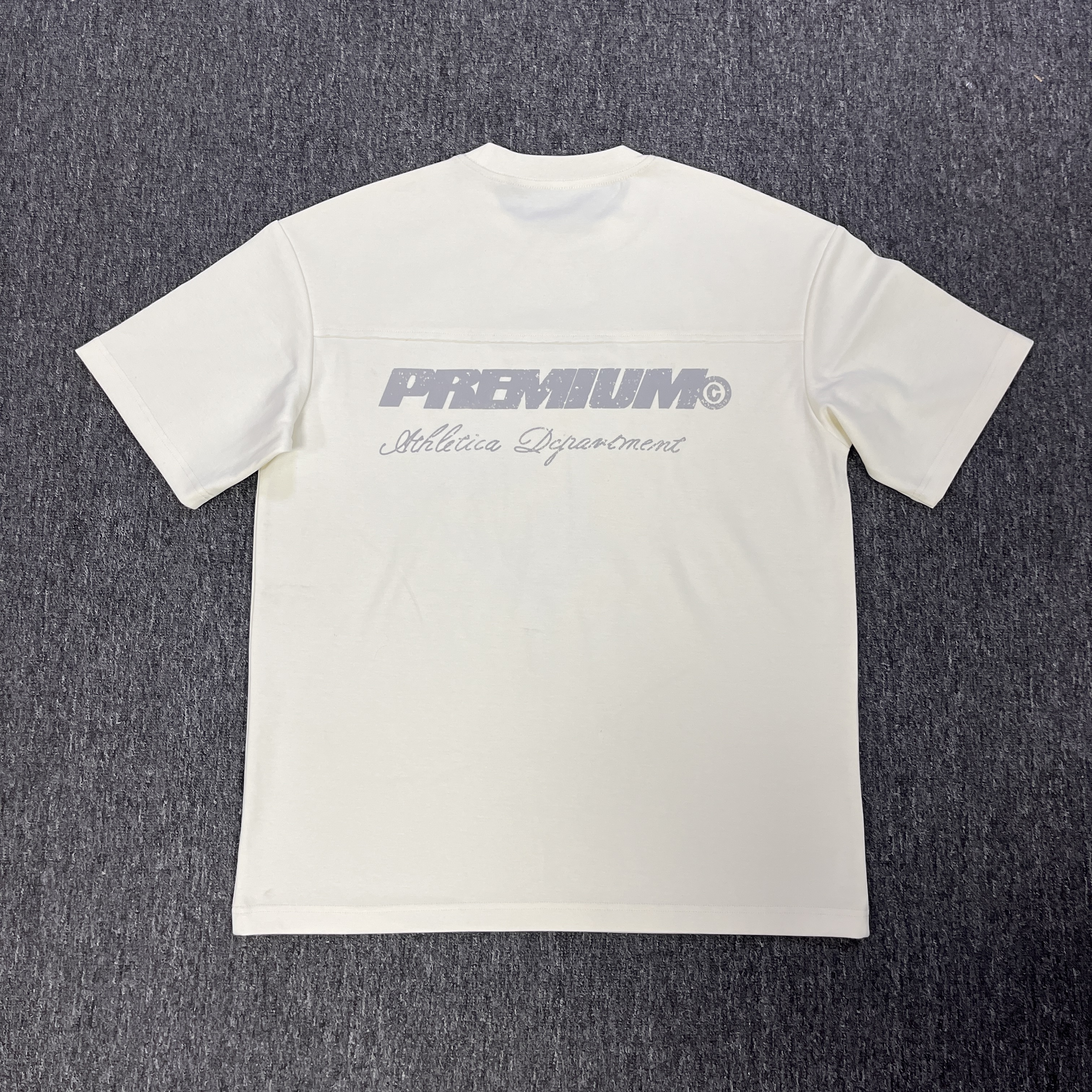 Year-Round Versatility and Comfortable Wearability