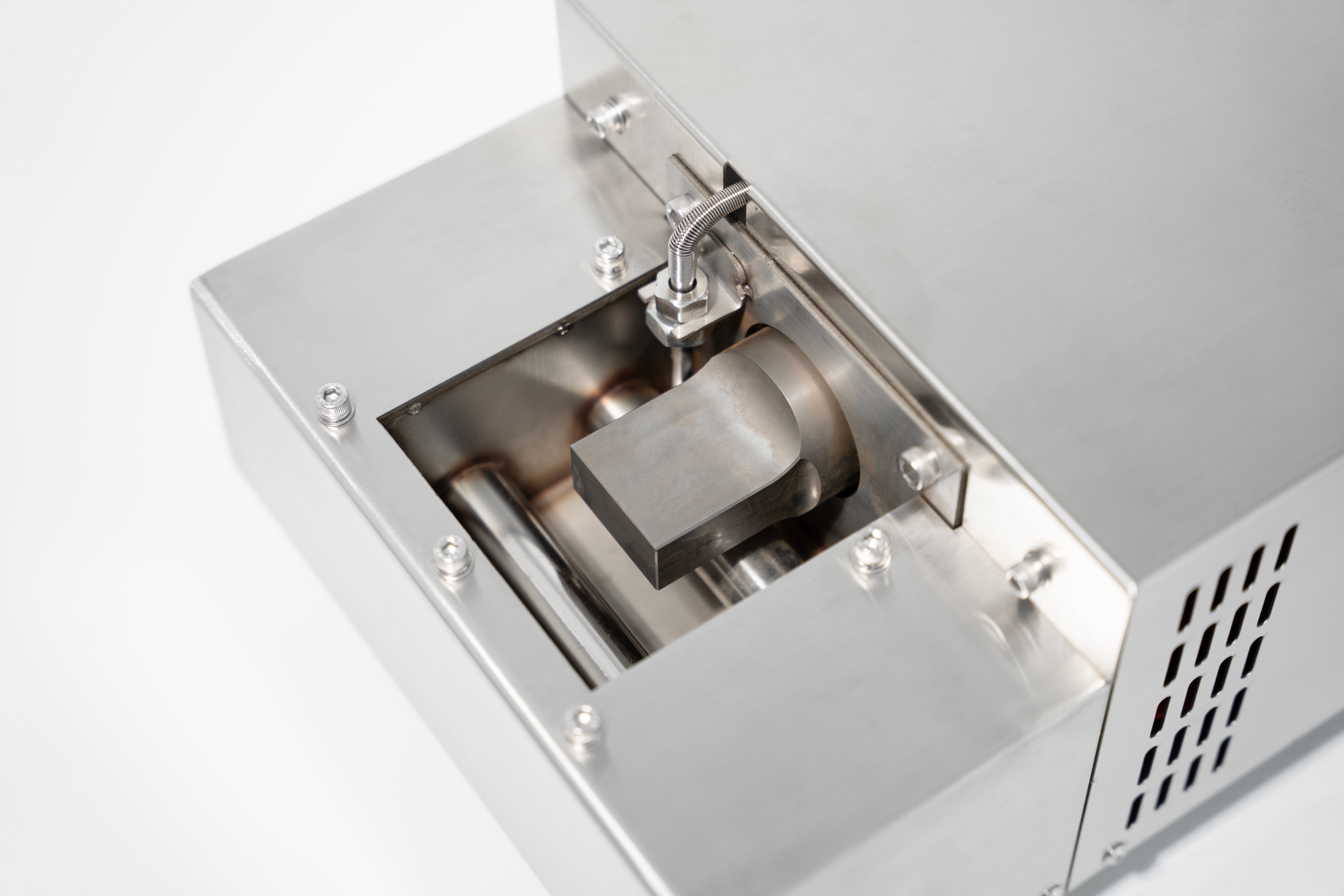 Ultrasonic dip welding does not require flux, save time and cost while reducing corrosion and increasing durability of solder joints