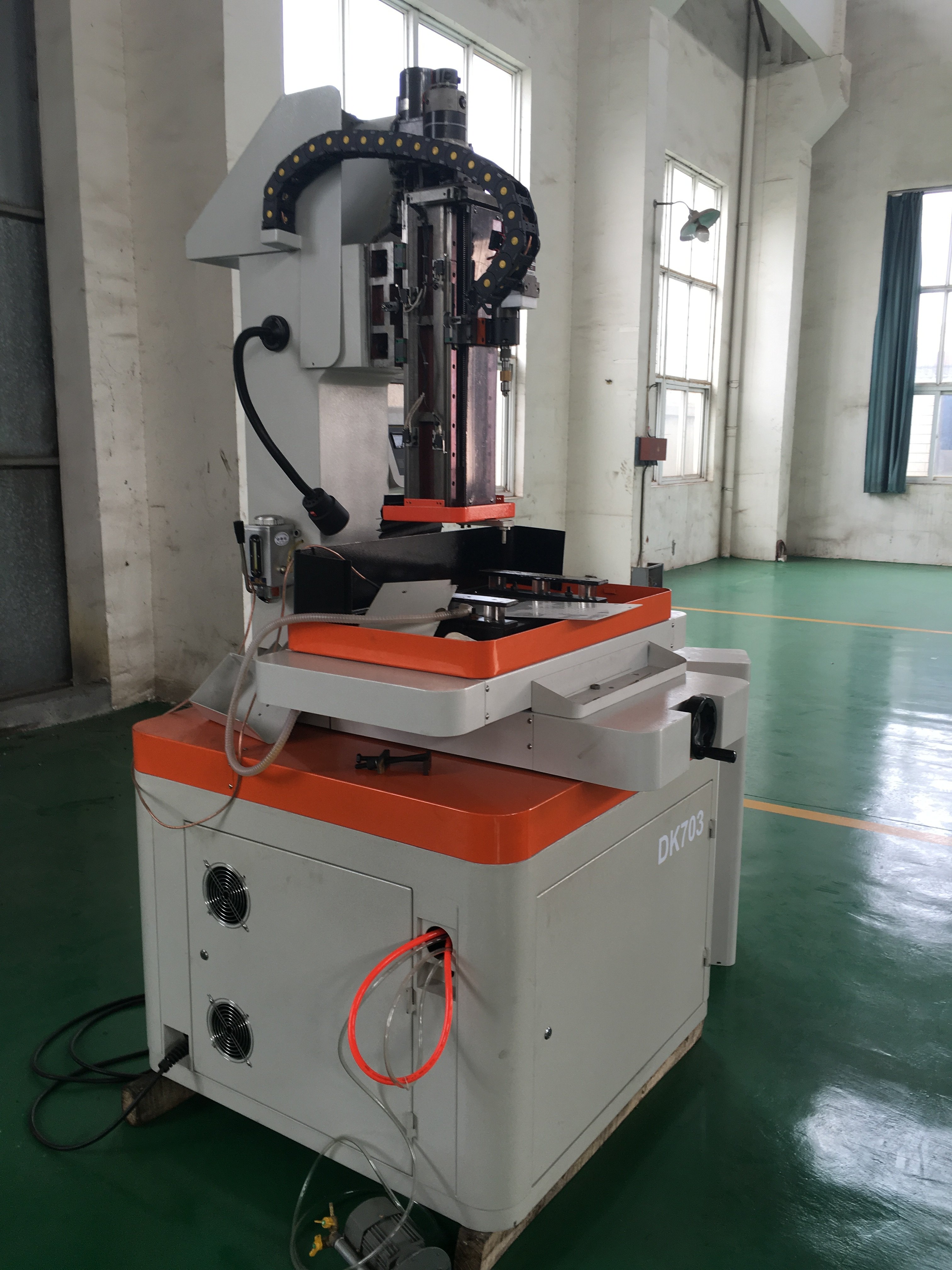 What Are the Key Advantages of EDM Drilling in Modern Machining?