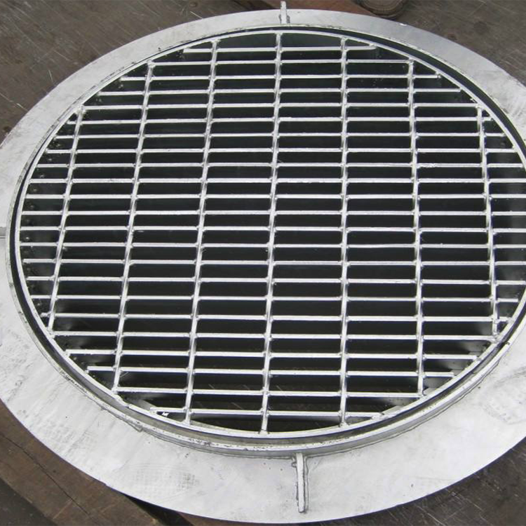 กรณีศึกษาเกี่ยวกับแผ่นเหล็กเจาะรูสำหรับระบายน้ำ (Steel Grating for Drainage)