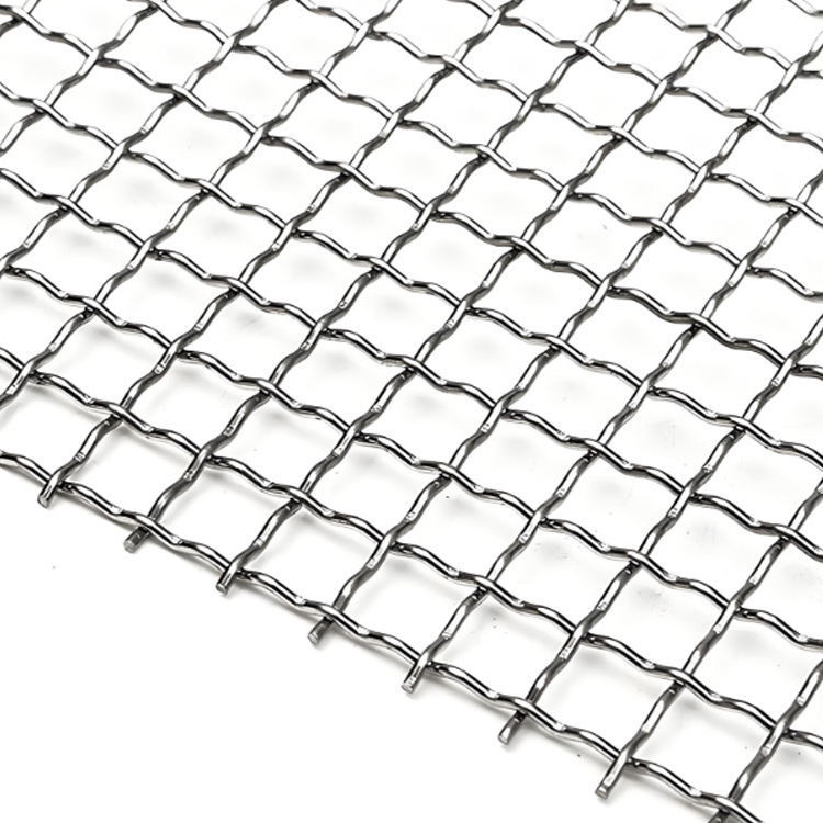 How to choose the right coating for a long-lasting wire fence?