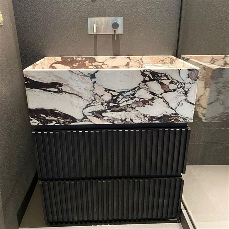 Italian Calacatta Viola Marble applied as kitchen backsplash