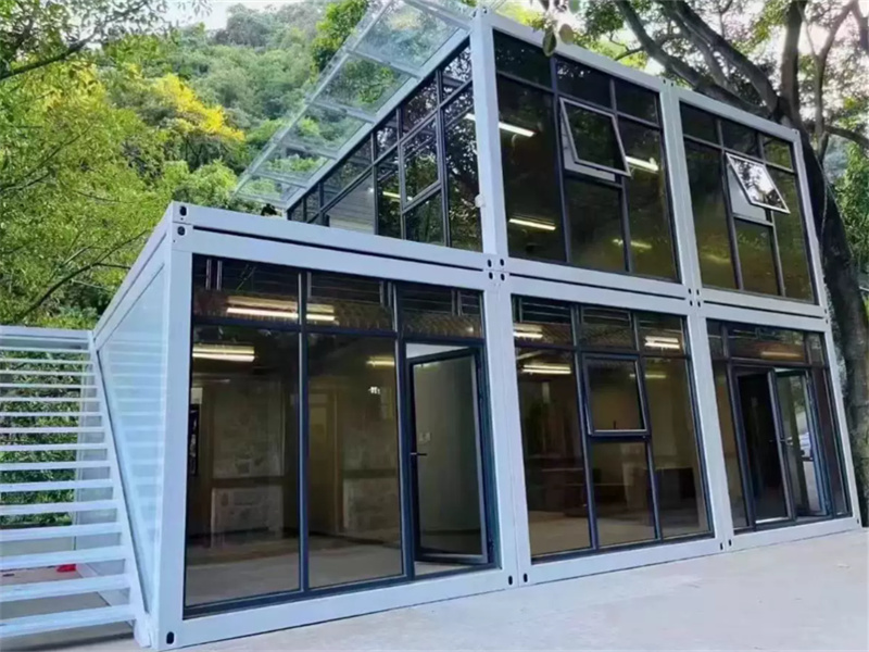 Why Build Traditional Offices When Duwang Mobile Cabins Can Expand Your Workspace in Days?