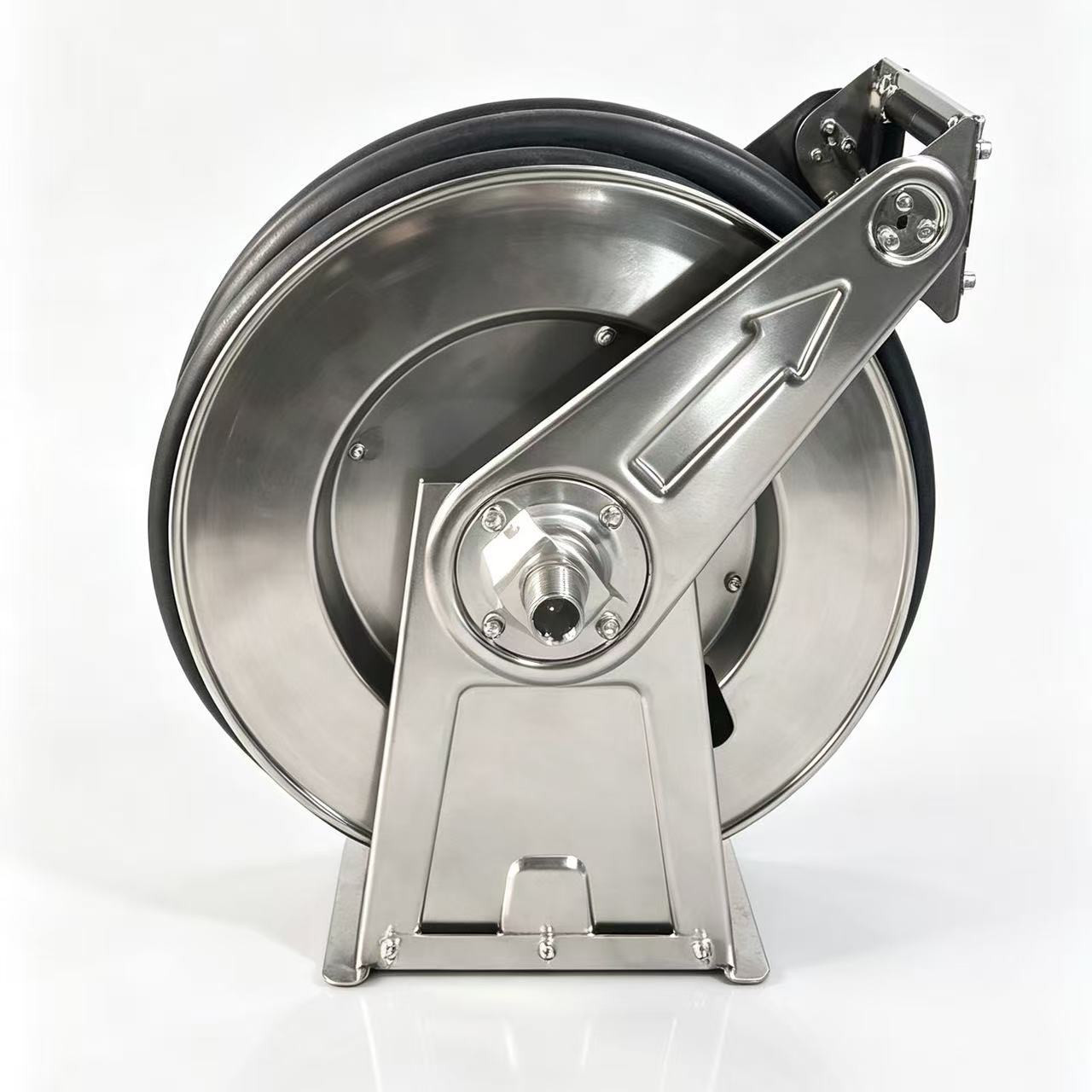 Understanding Material Advantages in Hose and Hose Reel Selection