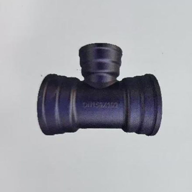Socket tee