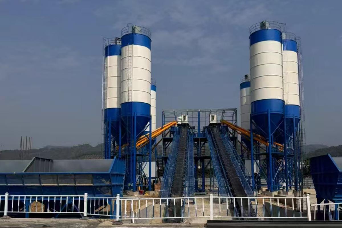 How to Choose the Right Concrete Batching Plant for Your Project Key Factors to Consider (2).jpg