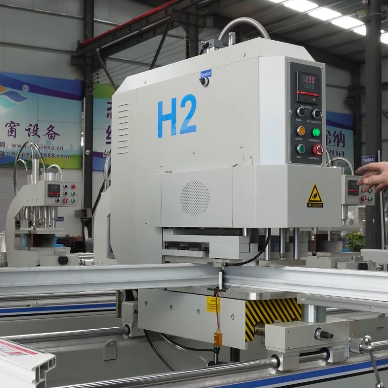 Three-station Seamless Welding Machine