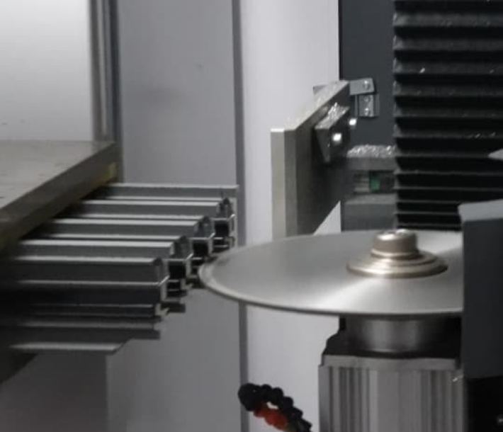 Sawing and Milling Equipment