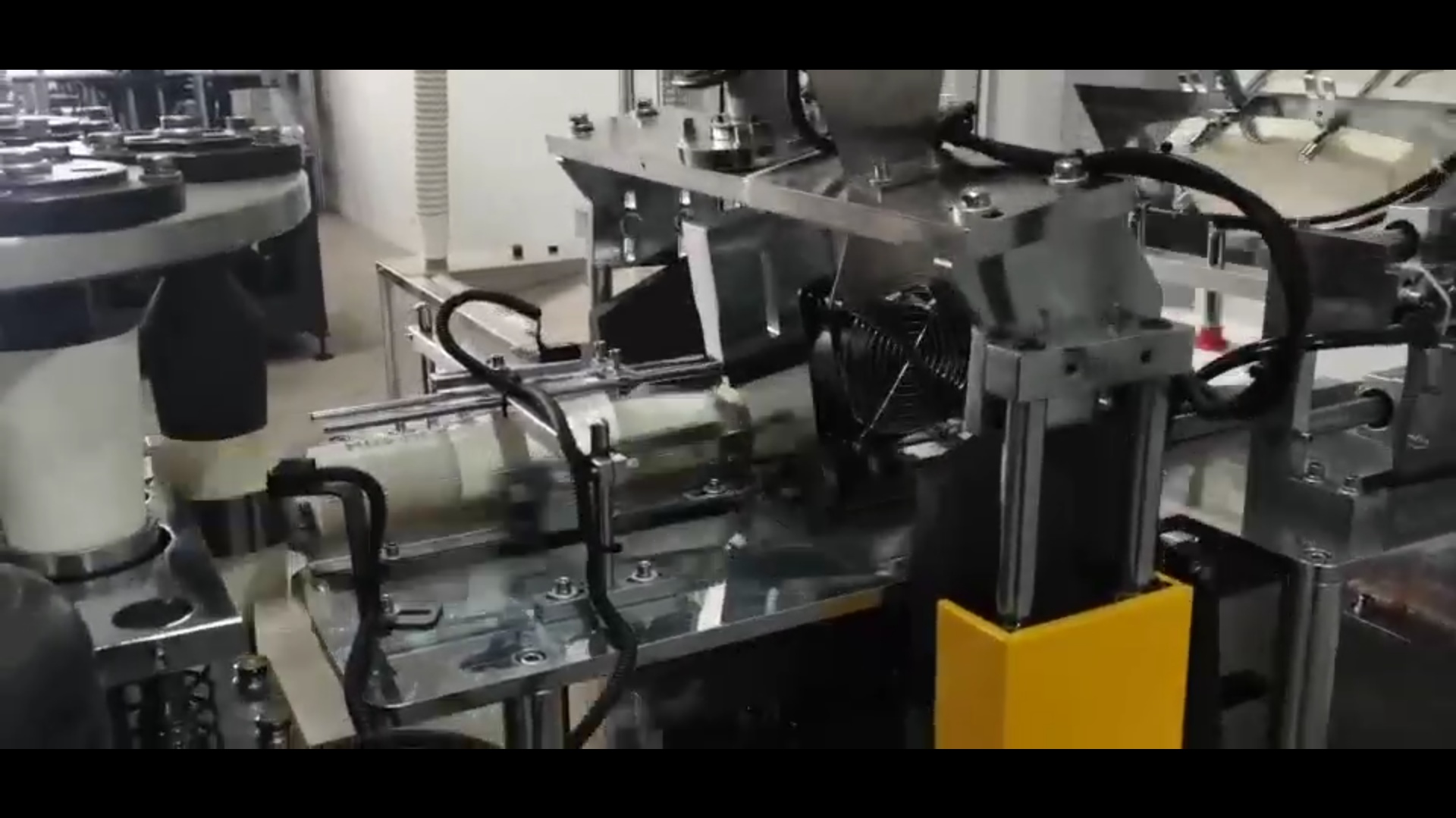 WLK-60 Medium High Speed Double Wall Cups Machine