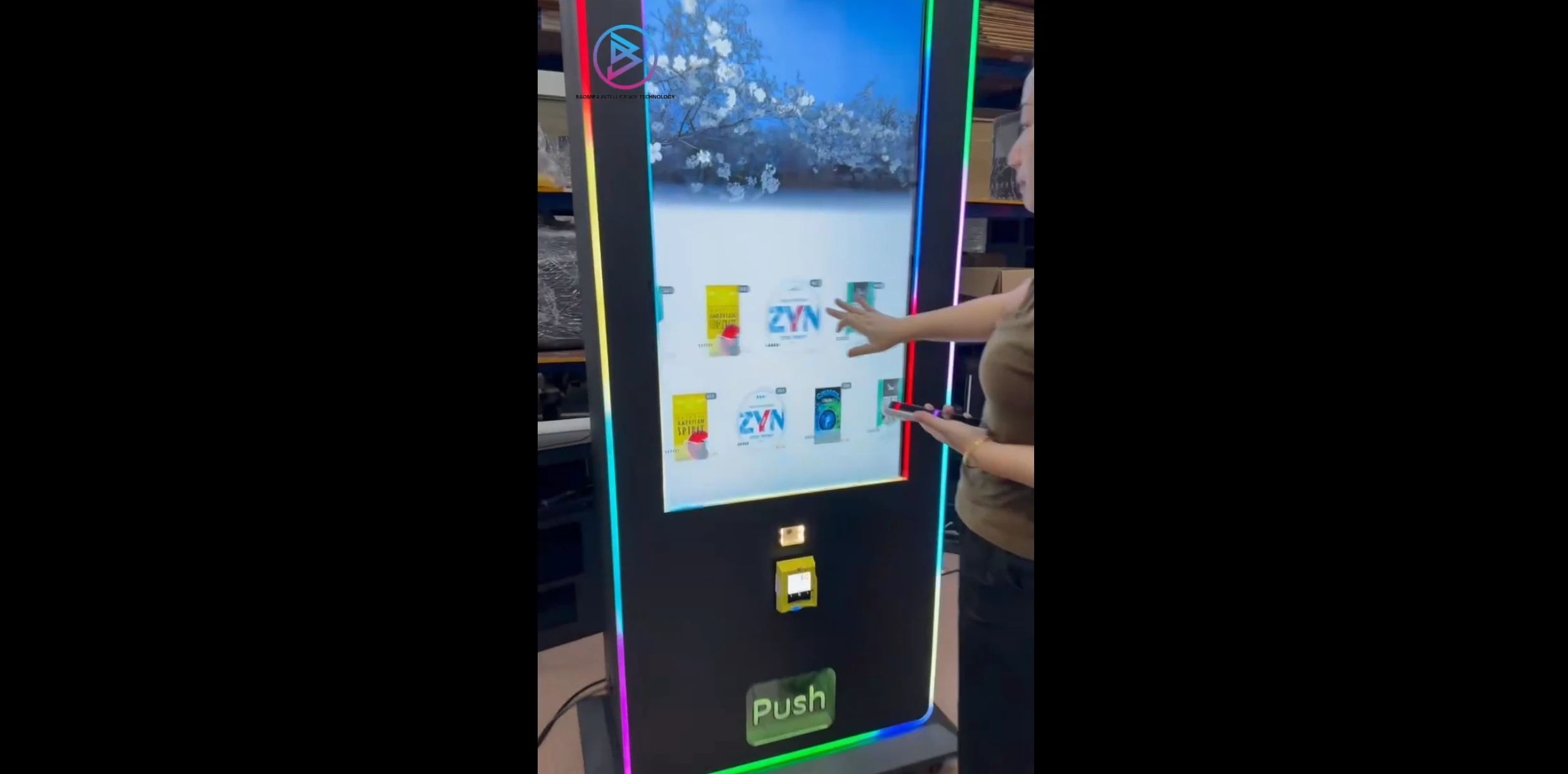 43Inch Touch Screen Perfume Vending Machine