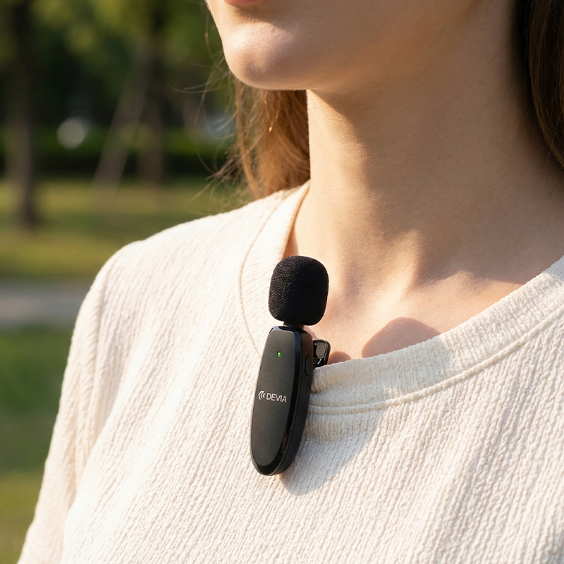 How to Choose the Best Headphones and Microphones for Your Business Needs