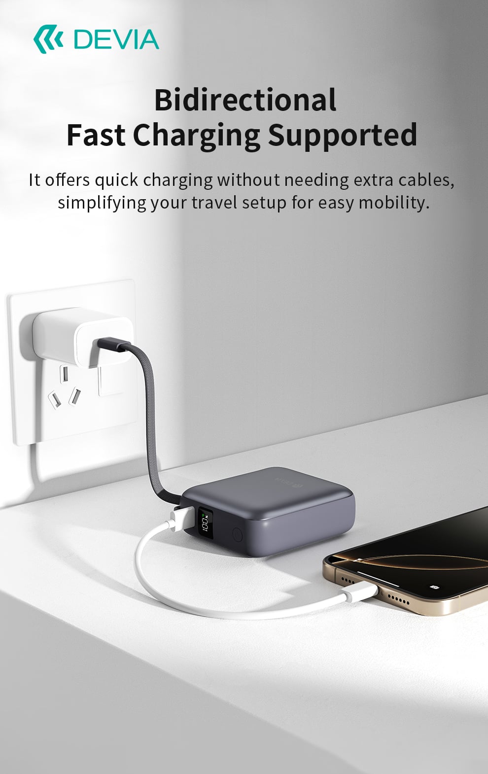 ultra1-pd-35w-power-bank-with-built-in-cable-detail-view-1.jpg