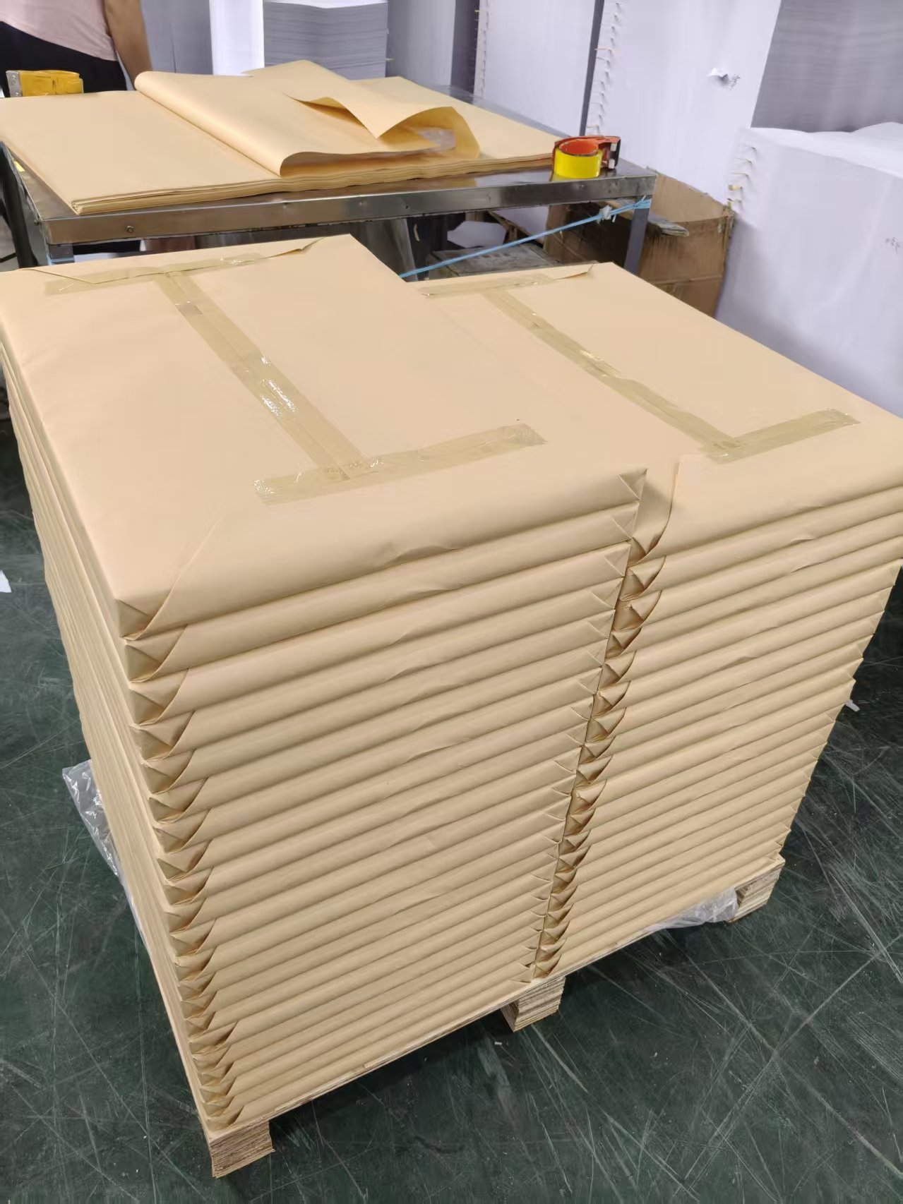 How to Prevent Moisture Damage for NCR Paper in Sea Shipping