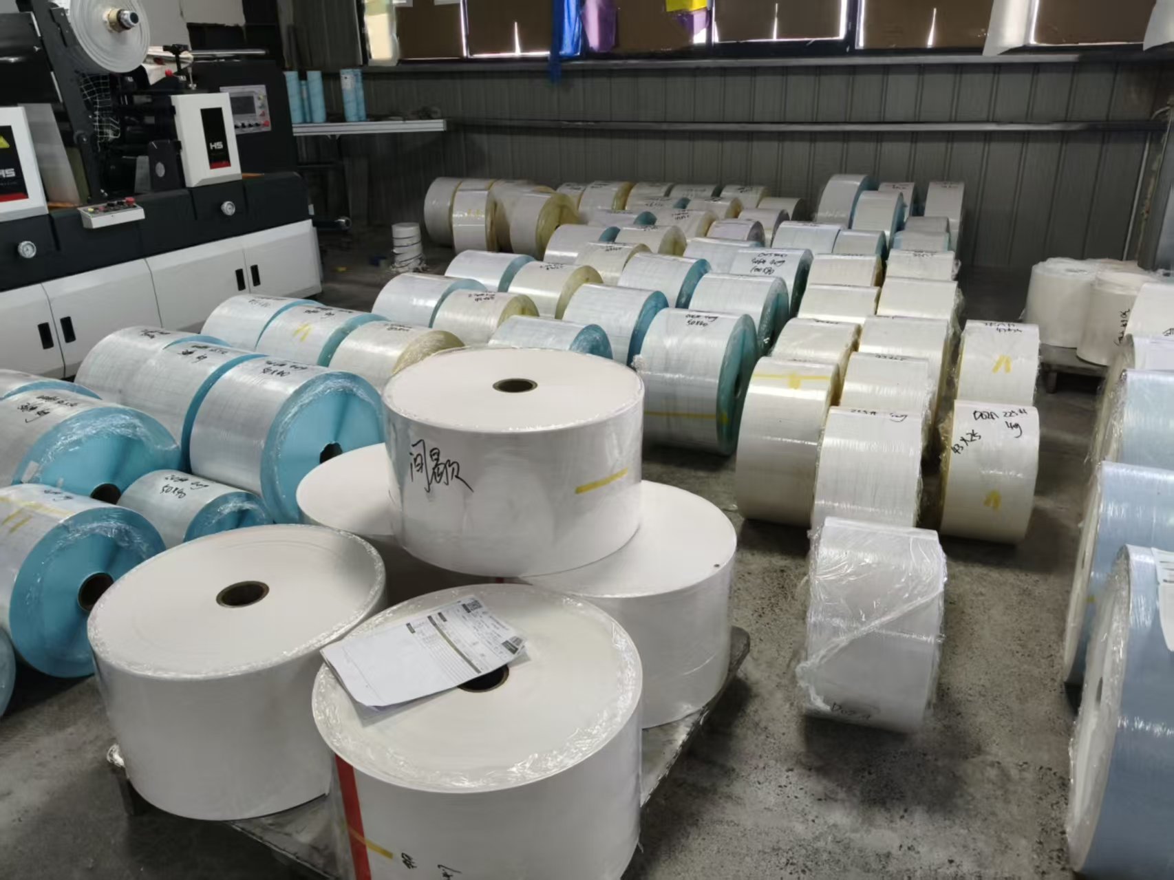 How to Choose a Reliable Thermal Label Manufacturer for Your Wholesale Business